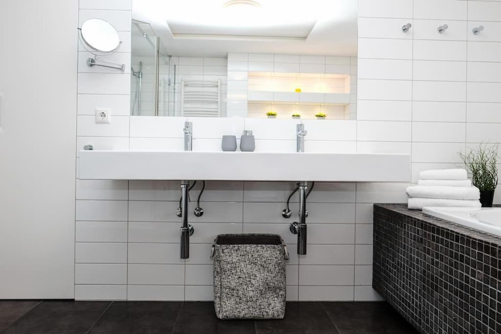 #Stayhere - Spacious Luxury Town Hall 3Bdr Apartment Vilnius Exterior photo