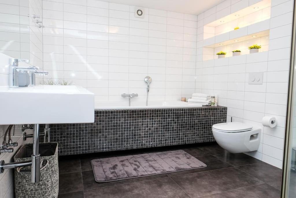 #Stayhere - Spacious Luxury Town Hall 3Bdr Apartment Vilnius Exterior photo